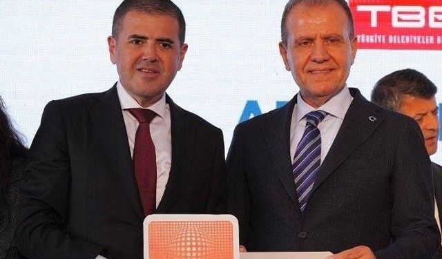 Mersin'de 3 Belediye Başkanı Tutuklandı