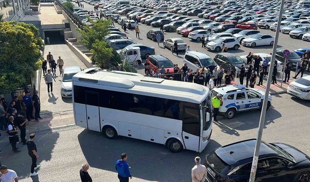 Mersin'deki operasyonda tutuklanan Vahap Seçer'inde aralarında olduğu 34 şüpheli cezaevine gönderildi