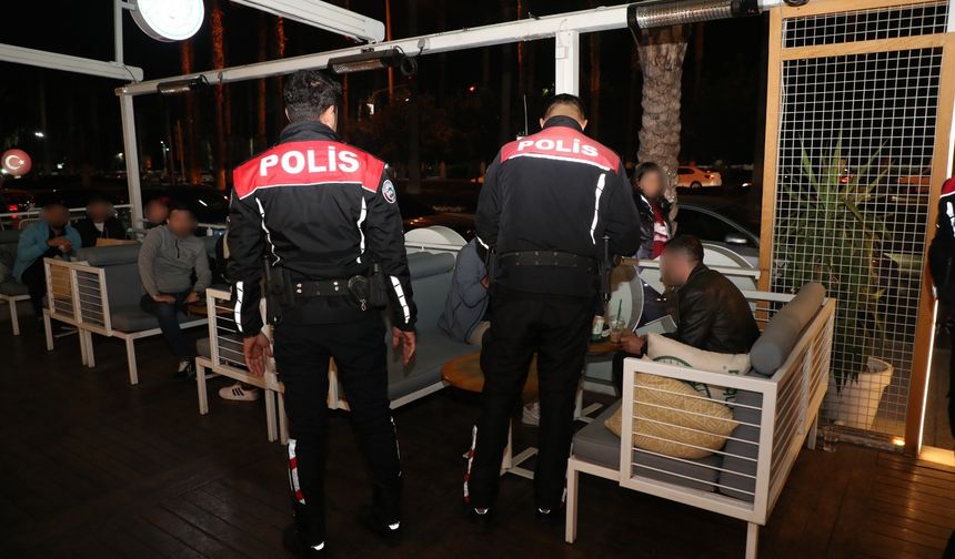 Mersin'de umuma açık iş yerleri denetlendi