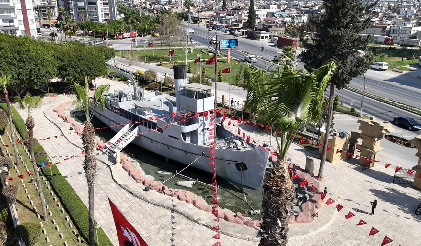 Nusret Mayın Gemisinde bakım çalışması