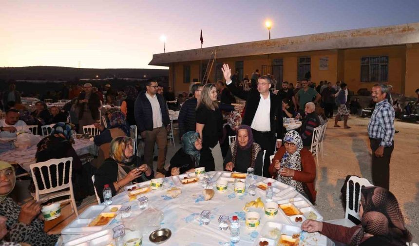 Silifke Belediye Başkanı Turgut, Atakentlilerle bir araya geldi