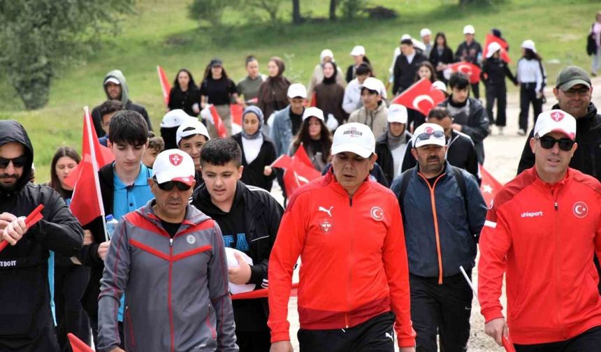 19 Mayıs Gençlik Haftası’nda coşkulu yürüyüş