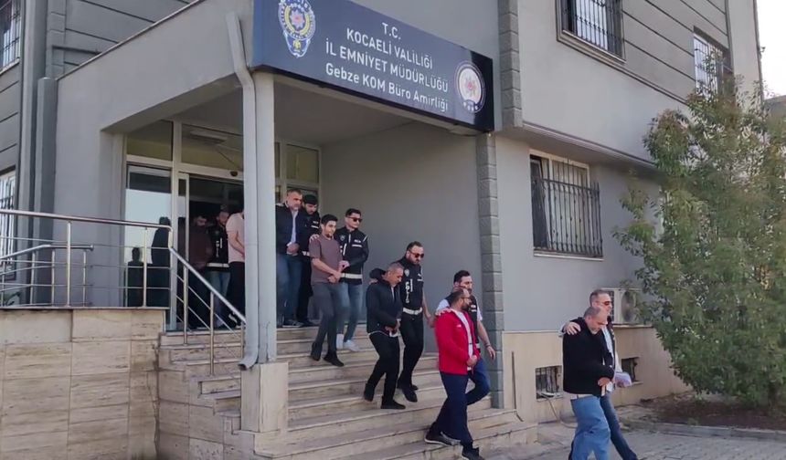 4 ilde yapılan eş zamanlı operasyonda 1 milyon 416 bin 190 makaron ele geçirildi: 30 şüpheli yakalandı