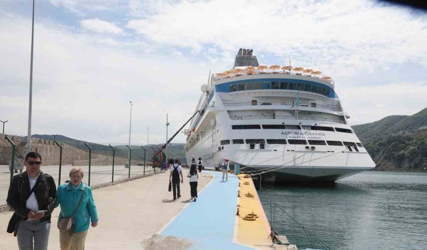 Amasra’ya Rusya’dan gelen turist sayısı 86 bin kişiye ulaştı