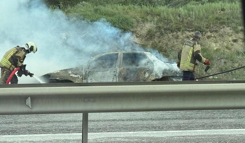 Ankara’da seyir halindeki araçta yangın