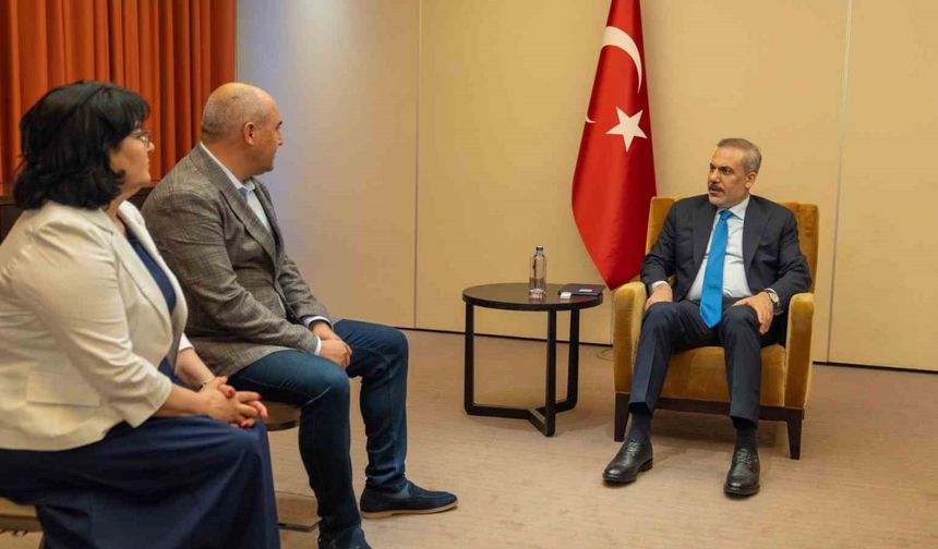 Bakan Fidan, Gagauz Türkleri temsilcileri ile bir araya geldi