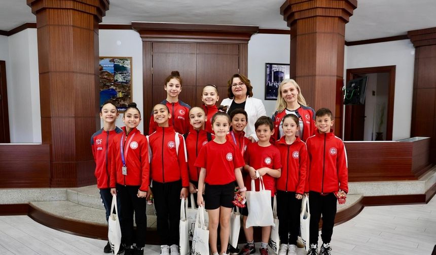 Başkan Gençay, Didimli milli sporcuları ağırladı