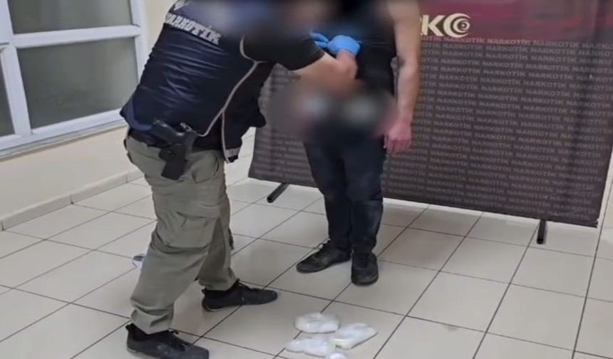 Batman’a hava ve kara yolu üzerinden uyuşturucu sokmaya çalışan 2 kişi tutuklandı