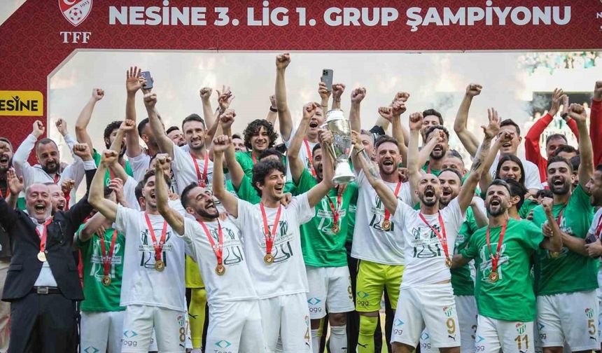 Bursaspor’da 8 futbolcunun sözleşmesi sona eriyor