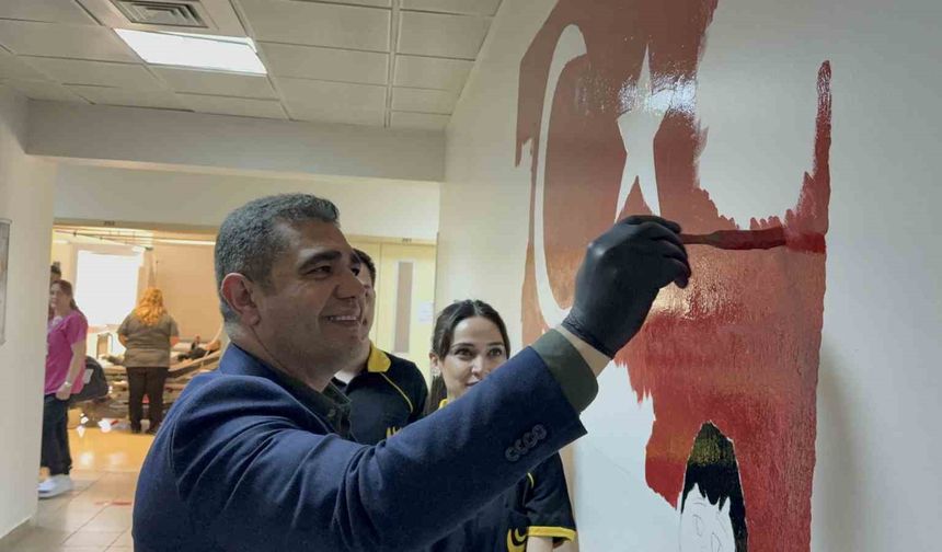 Çocukların hastane korkusunu aşmak için kolları sıvadılar