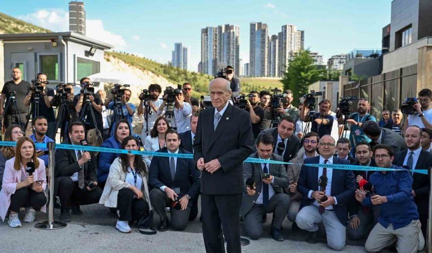 Cumhurbaşkanı Erdoğan, MHP Genel Başkanı Bahçeli’yi ziyaret etti
