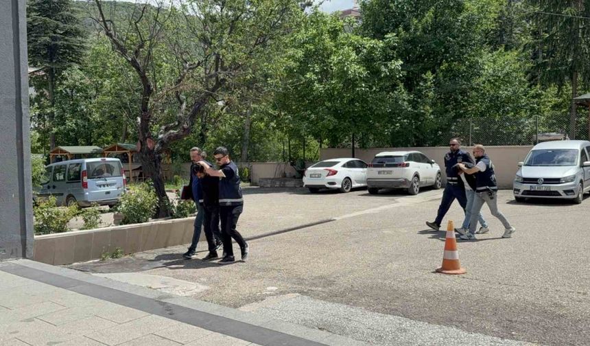 Darbedilmiş halde bulunan kadının ölümüyle ilgili bir kişi tutuklandı