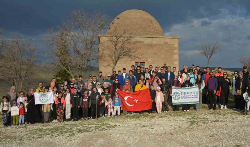 Develi Dağcılık ve Kayak Kulübü’nden ‘Hıdırellez’ yürüyüşü