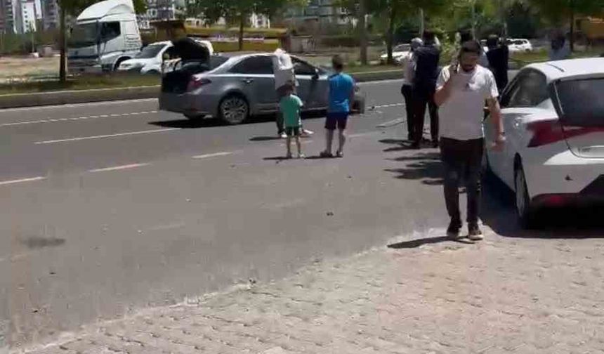 Diyarbakır’da bir kişi otomobilde baygın halde bulundu