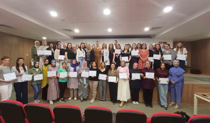 Ebelik eğitimlerinin güçlendirilmesi programı tamamlandı