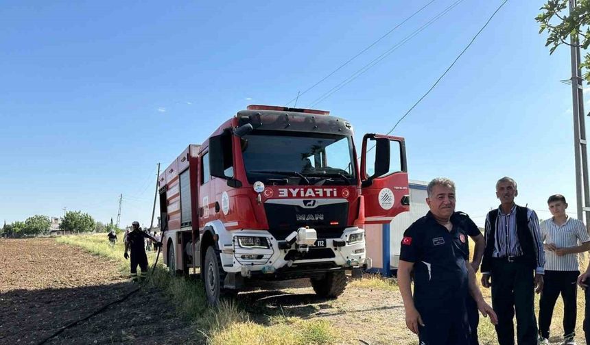 Ekili alan yanında çıkan yangın korkuttu
