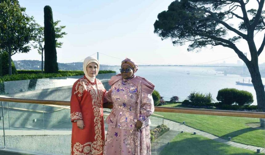Emine Erdoğan, Esvatini Ana Kraliçesi Ntfombi Tfwala ile görüştü