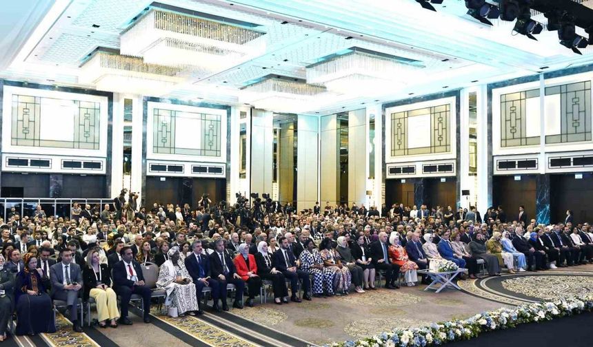 Emine Erdoğan, Uluslararası Aile Forumu’nun kapanış programına katıldı