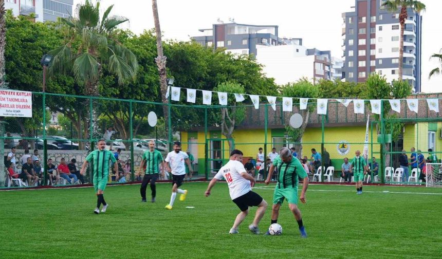 Erdemli’de kurumlar arası ’Futbol Turnuvası’ başladı