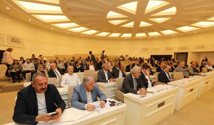 Gaziantep Büyükşehir’den TFF Başkanı Hacıosmanoğlu’na fahri hemşerilik payesi