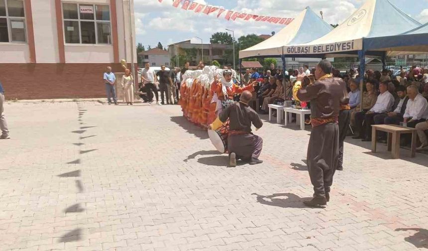 Gölbaşı Halk Eğitim Merkezi yılsonu sergisi açıldı