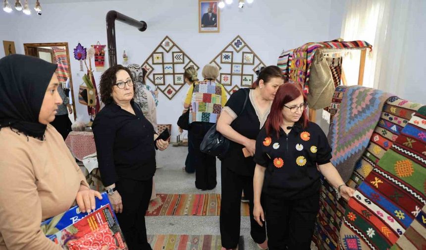 Gönüllü anneler Çameli’nin doğası ve kültürel zenginliklerine hayran kaldı