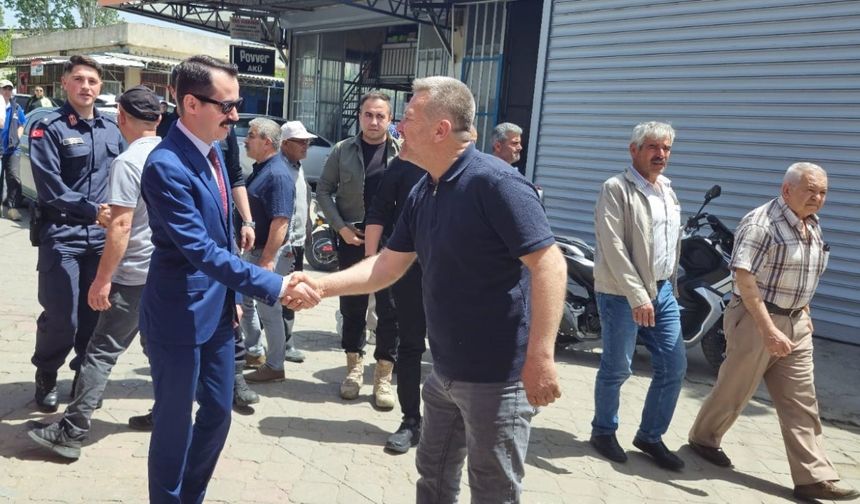 Gördes sanayi sitesi esnafı 5 bin kişilik yemek hayrı yaptı