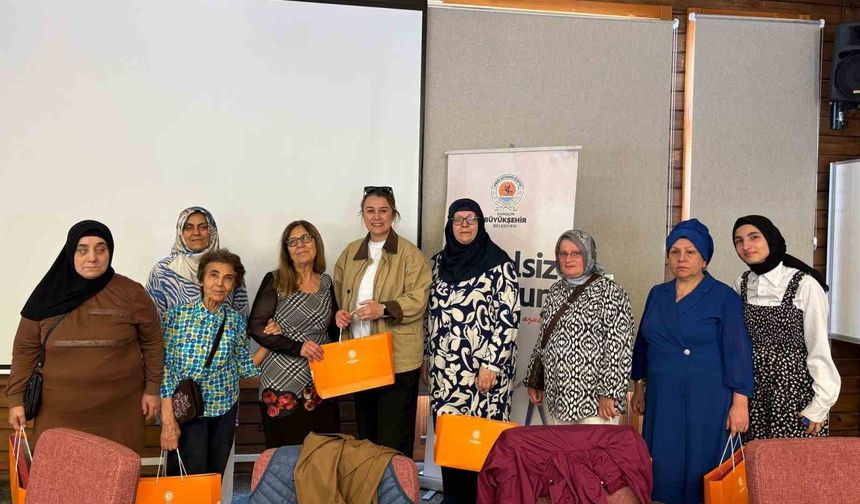 Görme engellilerden ’Anneler Günü’ buluşması