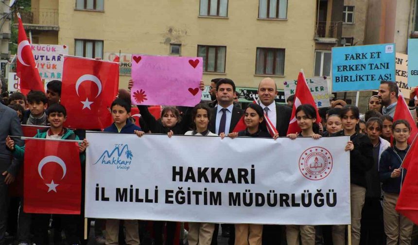 Hakkari’de farkındalık yürüyüşü düzenlendi