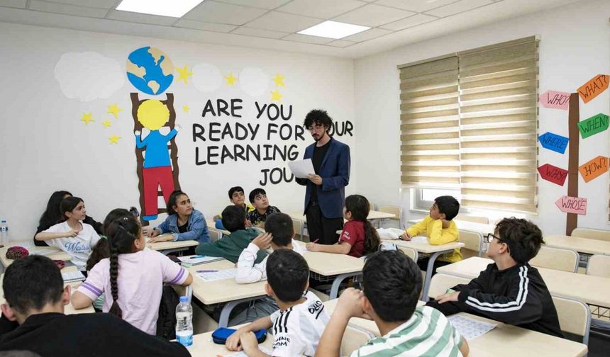 İngilizce konuşma kulübü ’Hello Mersin’ yaygınlaşıyor