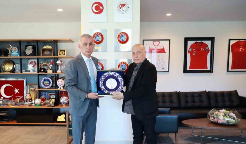İstanbulspor Başkanı Sarıalioğlu’ndan TFF Başkanı İbrahim Hacıosmanoğlu’na ziyaret
