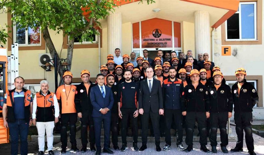 Karayollarından afetlere güçlü hazırlık: Afetlere müdahale için 28 kişilik ekip kuruldu