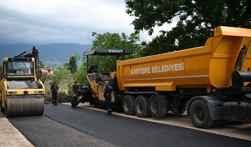 Kartepe’de 930 ton asfalt serimi gerçekleştirildi