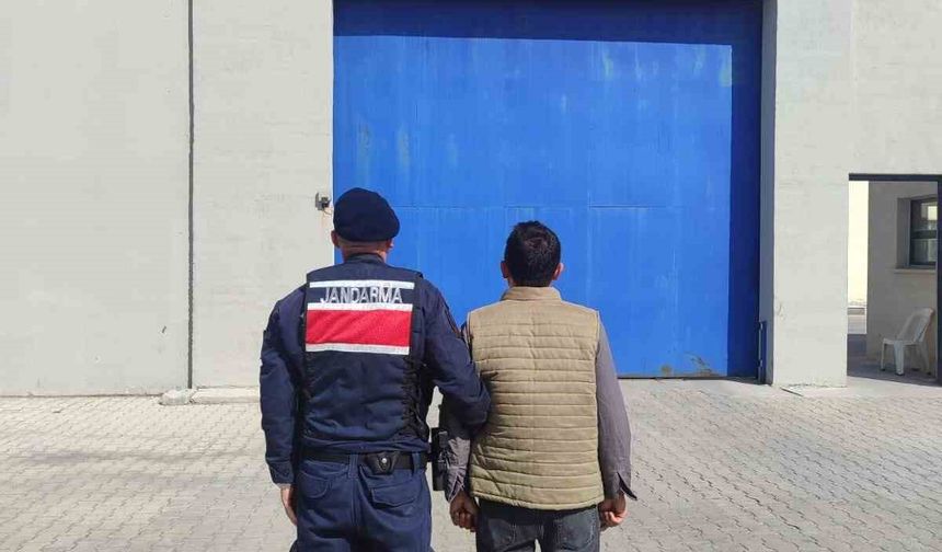 Kasten yaralama suçundan aranan şahsı jandarma yakaladı