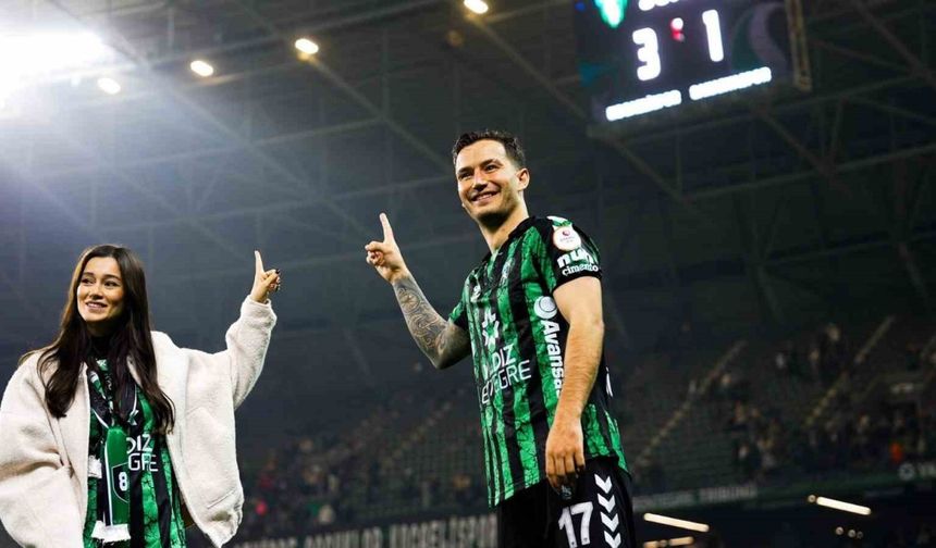 Kocaelispor’da Oğulcan Çağlayan mağlubiyetler için taraftardan özür diledi