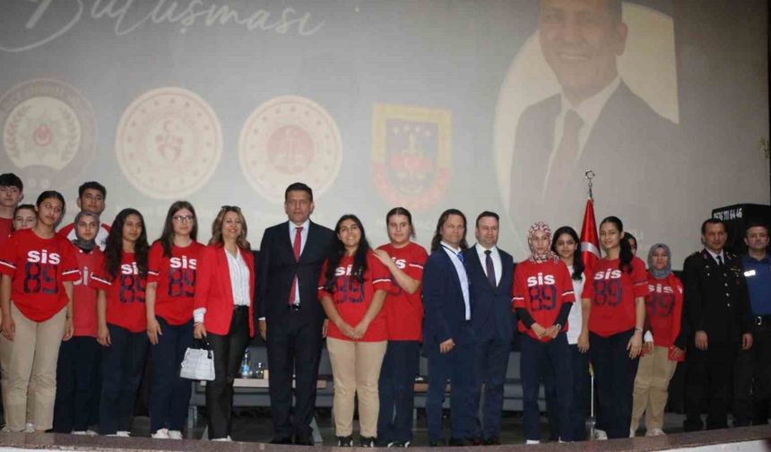 Kozan Belediye Başkanı Atlı:" Gençlerin sesi her zaman yankı bulacak"