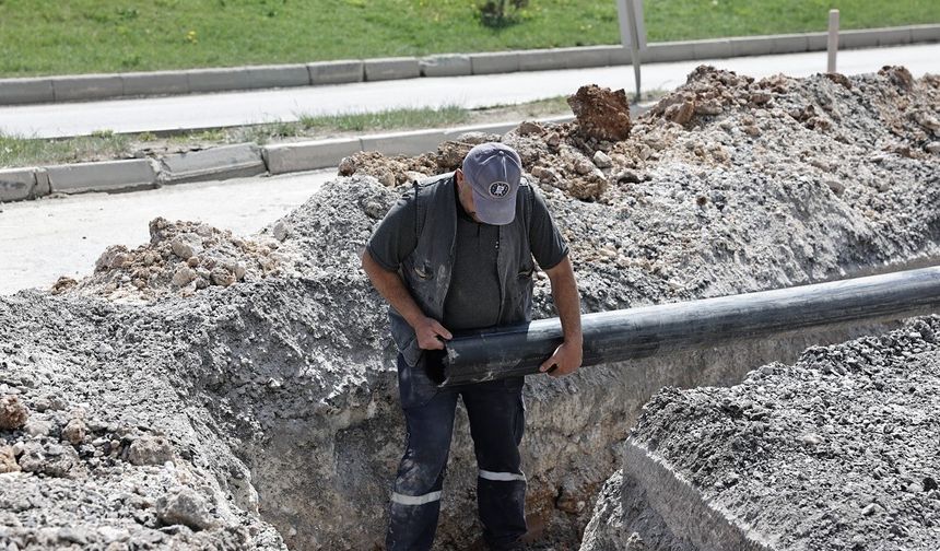 Kütahya’nın Akkent Mahallesi’nde 600 metrelik içme suyu hattı yenileniyor