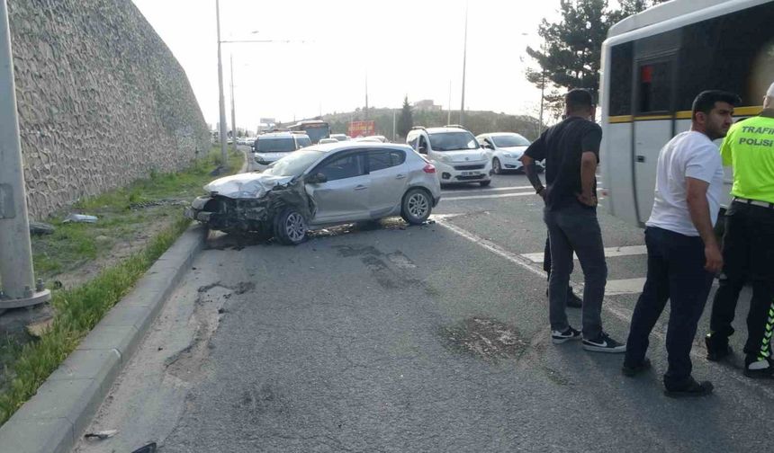 Malatya’da 5 araçlı zincirleme kaza: 6 yaralı