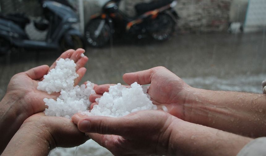Manisa’da dolu yağışı etkili oldu