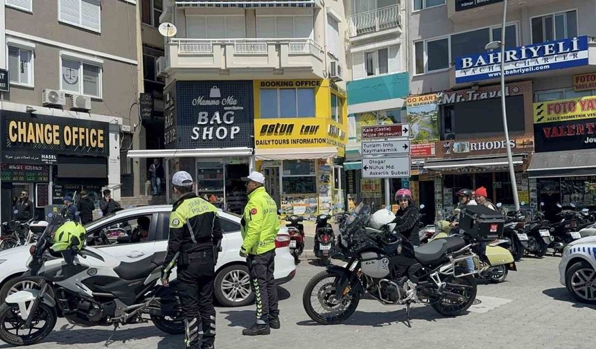 Marmaris’te  sadece 4 ayda binlerce motosiklet sürücüsüne ceza yazıldı
