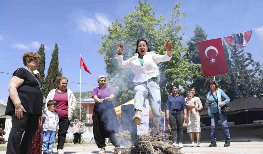 Mersin’de Hıdırellez coşkuyla kutlandı