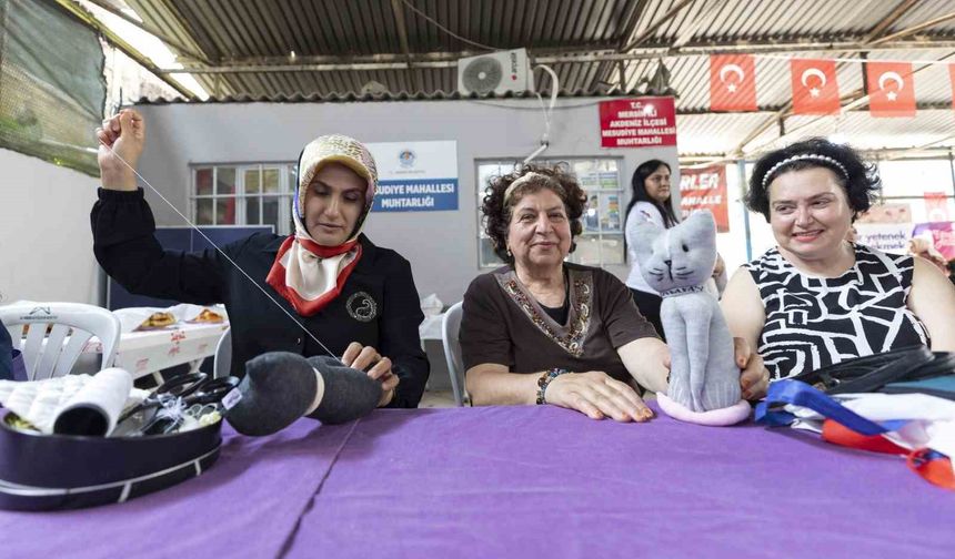 Mersin’de kadınlar ’Evimiz Atölye’ ile üretiyor