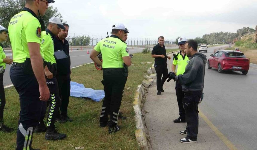 Motosikletli sağlık çalışanı genç trafik kazasında hayatını kaybetti