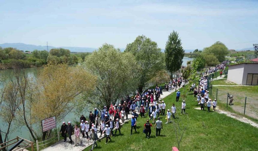 Muş’ta gençlik şöleni: Doğa yürüyüşü ve etkinliklerle 19 Mayıs kutlandı