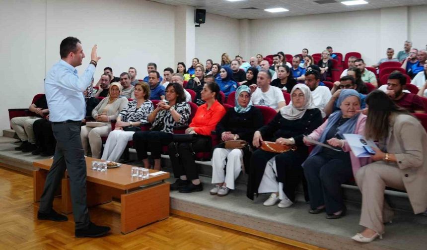 Polislere mutlu evliliğin püf noktaları anlatıldı