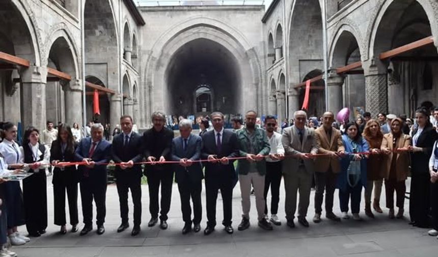 Raci Alkır Güzel Sanatlar Lisesi öğrencileri yine hayran bıraktı