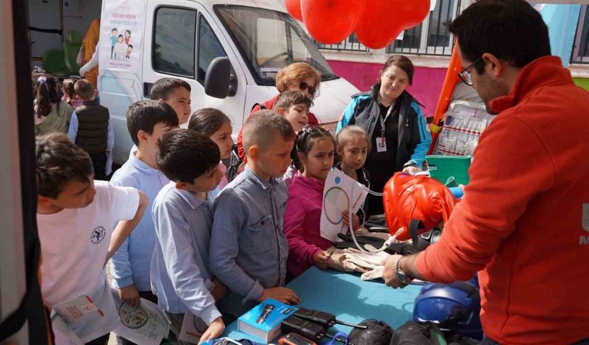 ‘Sağlıklı Çocuk, Sağlıklı Gelecek’ programı büyük ilgi gördü