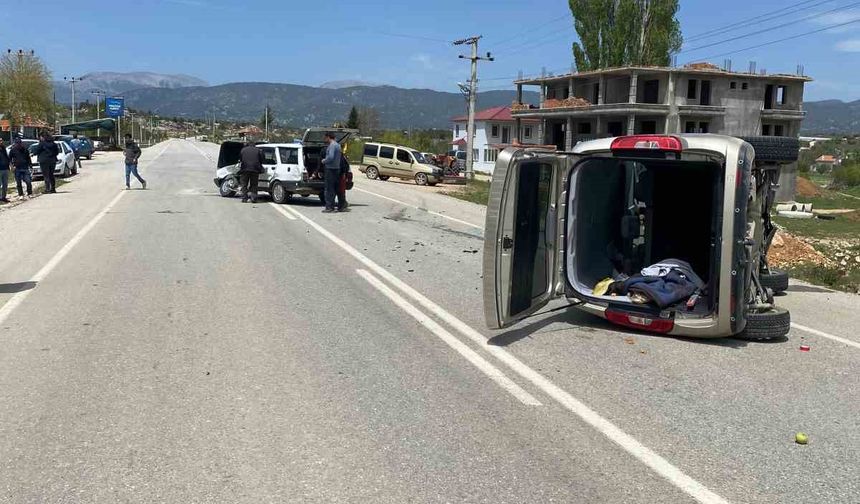 Seydikemer’de trafik kazası: 5 yaralı