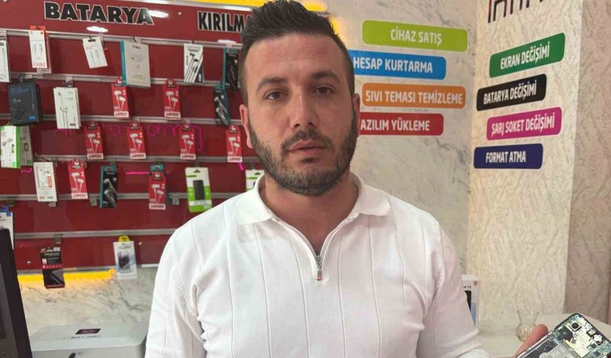 Telefon bataryası tamir sırasında alev alarak patladı