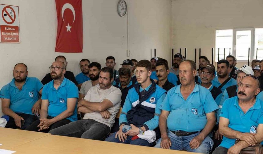 Temizlik personeline ’Öfke kontrolü ve stres yönetimi’ eğitimi verildi